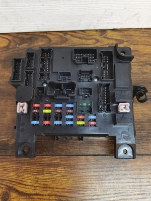 MITSUBISHI ASX 3 2014 1.8 DID Fuse Box Control Unit 8637A646 - Image 1 of 4