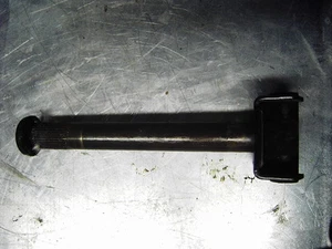 SKI DOO STEERING SKI SPINDLE 500 2002 MXZ RER REV GSX MXZX - Bild 1 von 1