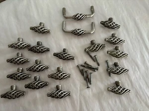 Posten 17 gedrehte Metall Küche, Kommode, Möbel, andere Knöpfe + 2 Zieher👀😁🔥 - Bild 1 von 3