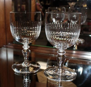 Juego de 2 copas de agua con tallo de baccarat patrón de corte renacentista 5 7/8"" firmadas - Imagen 1 de 4