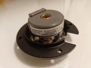 ✅ Dynapar Series F14 Commutating Encoder F144096/063XZ20 332180G-40 - Picture 1 of 5
