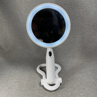 Espejo de Maquillaje de Viaje CONAIR Redondo LED Doble Cara Iluminado Funciona con Pilas Foto 1 de 4