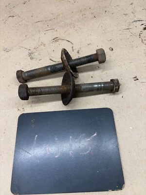 1978 1997 FORD F250 F350 2wd eixo dianteiro 1 tonelada 2x4 arruela parafusos de montagem por mola helicoidal - Imagem 1 de 4