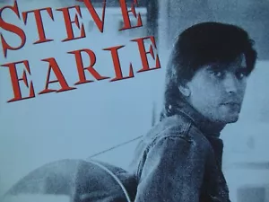 The DEBUT LP of STEVE EARLE - Guitar Town - Original Ed1 PROMO Near Mint - Picture 1 of 10