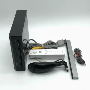 Nintendo Wii Console Nera RVL-101 Bundle Controller Cavi Sensore No Cavo Alimentazione - Foto 1 di 21