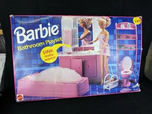 Vtg Mattel 1993 Barbie Bathroom Playset 9511 Tub Sink Vanity  Toilet 20+ Pieces - Picture 1 of 13