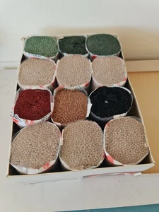 Lote de trabajo de alfombra de pavo vintage Patons - 24 paquetes varios tonos nuevo stock antiguo - Imagen 1 de 13
