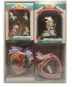 Adornos especiales navideños de colección 1996 Precious Moments Home For The Holidays - Imagen 1 de 5
