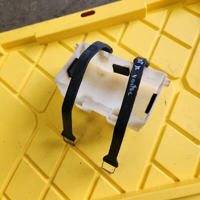 Yamaha Wave Runner XL700 XL760 XL1200 XL 700 760 1200 Caja Batería Estuche Soporte Foto 1 de 2