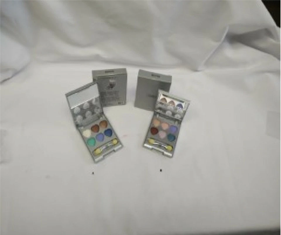 CAMEO HEARTS 6 color MINI EYESHADOW MAKEUP KIT 2 PCS - Image 1 of 1