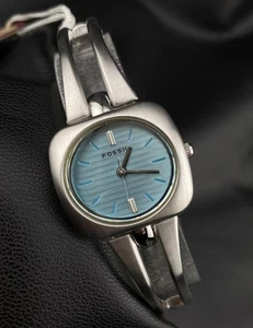 Vintage Fossil F2 Soft Blue Round Dainty Dial Silver Tone Watch Minimalist NWT - Picture 1 of 11