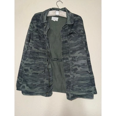 Chaqueta utilitaria CASLON camuflada para mujer talla S verde botón bolsillos delanteros adornada Foto 1 de 4