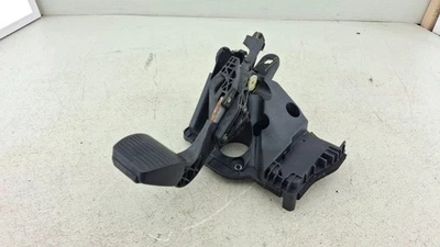 Pedal de parada de freno Jeep Compass 2022-2025 con soporte y sensor OEM Foto 1 de 4