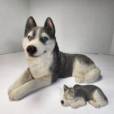 Vtg Sandicast Husky Dog Blue Eyes & Pup Pet Sculpture Both Signed Sandra Brue - Image 1 of 4