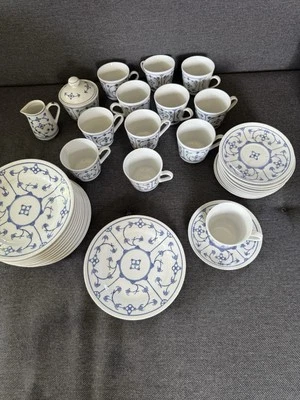 Kahla Speise- und Kaffeeservice Blau Jäger Eisenberg Original Saks 12 Personen - Bild 1 von 4