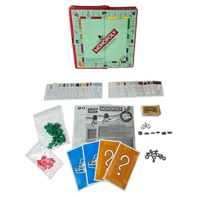 Hasbro small Monopoly Portable Travel Board Game French and English Version - Image 1 of 4