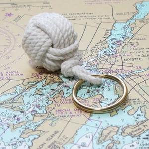 Mystic Knotwork: White Nautical Monkey Fist Key Chain - Picture 1 of 2