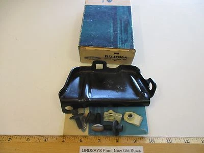 FORD 1981/1982 ESCORT & MERCURY LYNX "BRACE" (FRONT BUMPER) W/ATTG. PARTS, R.H. - Image 1 of 3