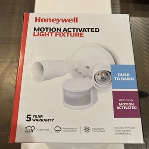Honeywell NK0000B20610 Dusk to Dawn Motion Activated Light Fixture White - Picture 1 of 5