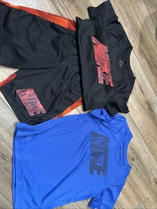 Jungen Nike Größe 6 Shorts und 2 Oberteile - Bild 1 von 6