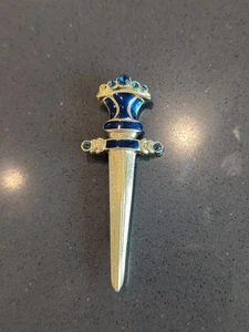 Broche prendedor vintage dorado Trifari espada estafilococo esceptor estrás G3 - Imagen 1 de 7