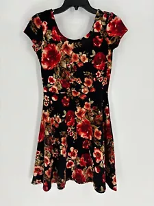 Derek Heart kurzärmeliges Minikleid schwarz rot Blumenmuster A-Linie Damen - Bild 1 von 5