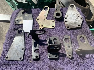 1 x LAND ROVER DEFENDER / DISCOVERY ENGINE LIFT BRACKET X 1 - VARIOUS -SEE PICS - Picture 1 of 3