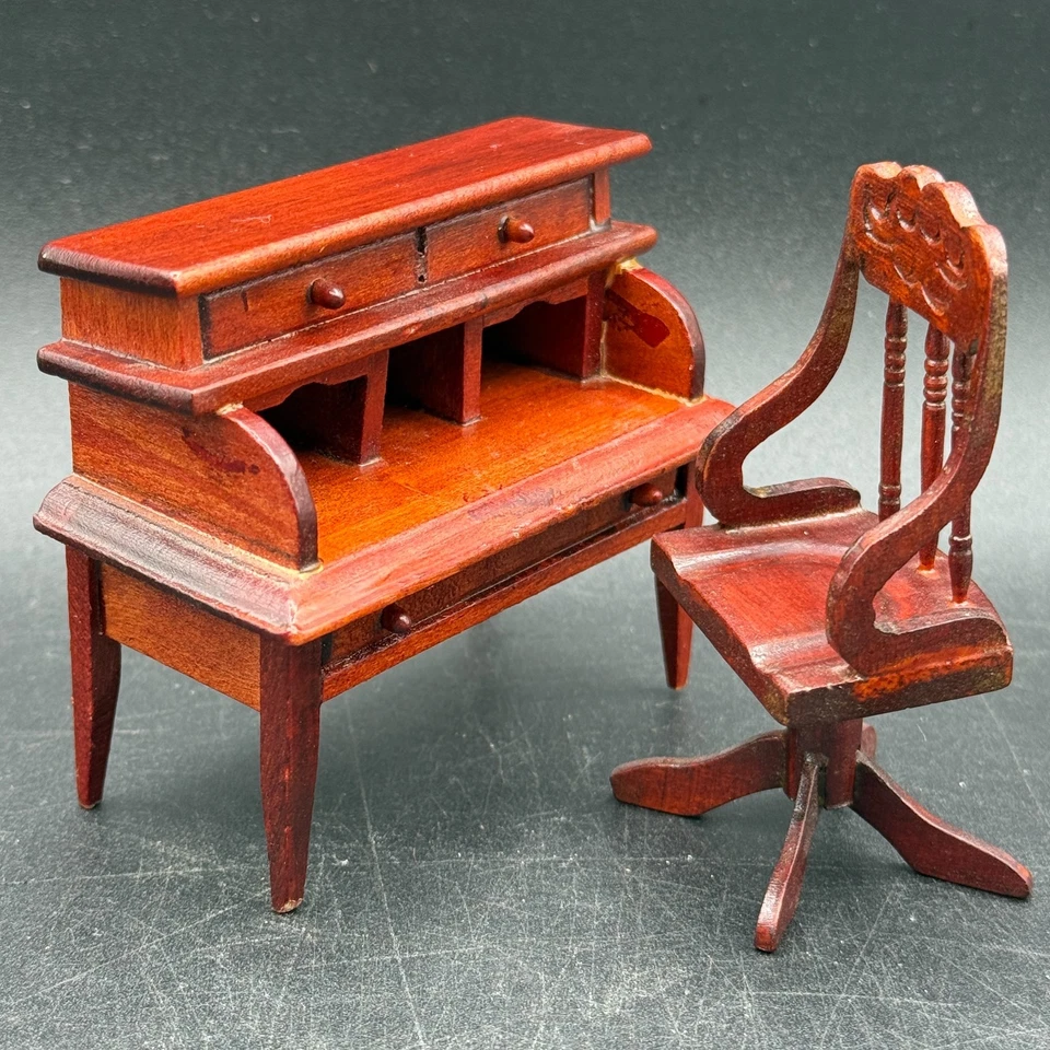 Juego de escritorio y silla giratoria vintage con tapa enrollable de madera miniatura para casa de muñecas escala 1:12 Foto 1 de 4