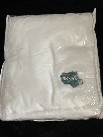 Milwaukee Bucks 2019-20 White Plush Blanket - 4' x 5.5' - New In Package Cover