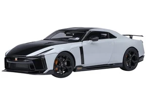 NISSAN GT-R50 BY ITALDESIGN BLACK & WHITE 1/18 MODEL CAR BY AUTOART 77511 - Picture 1 of 17