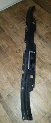 Jaguar XJ8 XJR 1998-2003 VANDEN PLAS RADIADOR DELANTERO PANEL SUPERIOR MNC4181AE Foto 1 de 3