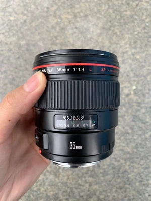 Canon EF 35mm F1.4L USM Prime Len con parasol para montura Canon EF Foto 1 de 4