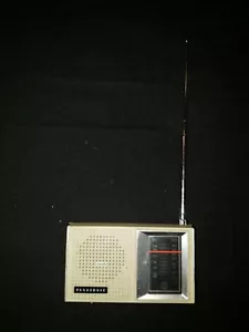 Radio d'epoca Panasonic RF-541 transistor portatile am/fm Giappone funziona benissimo - Foto 1 di 10