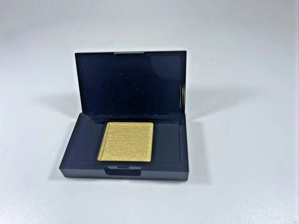 NIB Trish McEvoy Single Decker Compact with Full Size Gold Lame Eyeshadow! - Image 1 of 2