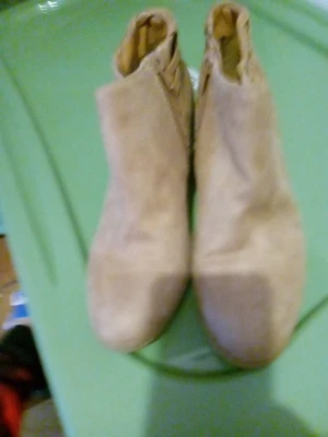 Damas Sude FERGALEBOS TALLA 8 Foto 1 de 4