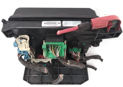 04692270AE Dodge 2009 Charger Challenger Chrysler 300 caja de fusibles bahía de motor I93 Foto 1 de 4