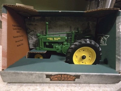 Tractor John Deere Modelo B 1937 hecho por Ertl nuevo en caja Foto 1 de 4