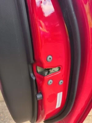 TOYOTA CELICA VVT-I 1999-2005 CERRADURA PUERTA MECÁNICA (LADO CONDUCTOR DELANTERO) Foto 1 de 3