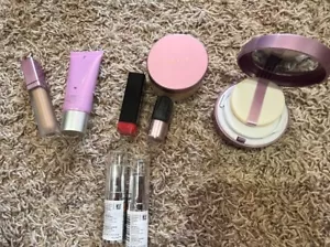 Lot/Mally Face Defender Porelees Perfection Foundation, TAN Lot/8 - Picture 1 of 11