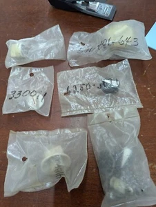 Vintage RV Knobs 6 Piece Lot New In Package/Old Inventory 330011, 6250-3131, 410 - Picture 1 of 7