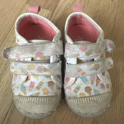 Jumping Beans Girls Size 5 Ice Cream Shoes - 5T - Image 1 of 4