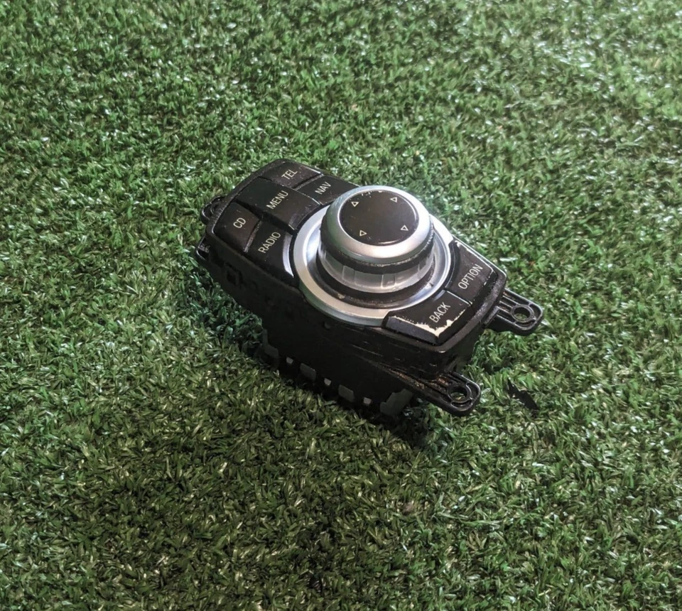 11-16 BMW X3 528i 535 iDrive Navigation Controller Media Switch 65829253944 - Image 1 of 4