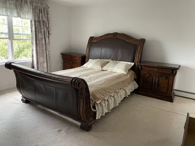 Juegos de dormitorio Queen - (7) piezas Foto 1 de 3