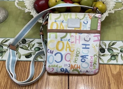 Bandolera Coach Hampton Pintura Graffiti Tela Lona Cuero Swingpack F10674 Foto 1 de 4