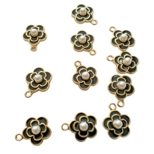 Flower Pearl Charm/ Pendant - Picture 1 of 1