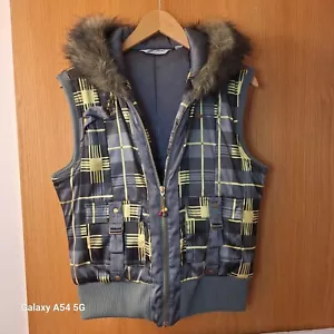 Damen Steppweste von Adidas mit Fellkragen Größe L - Bild 1 von 19