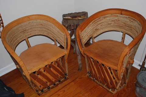 VINTAGE PAIR LEATHER, REED & WOOD SOUTH WEST STYLE CLUB CHAIRS GREAT STYLE Cover