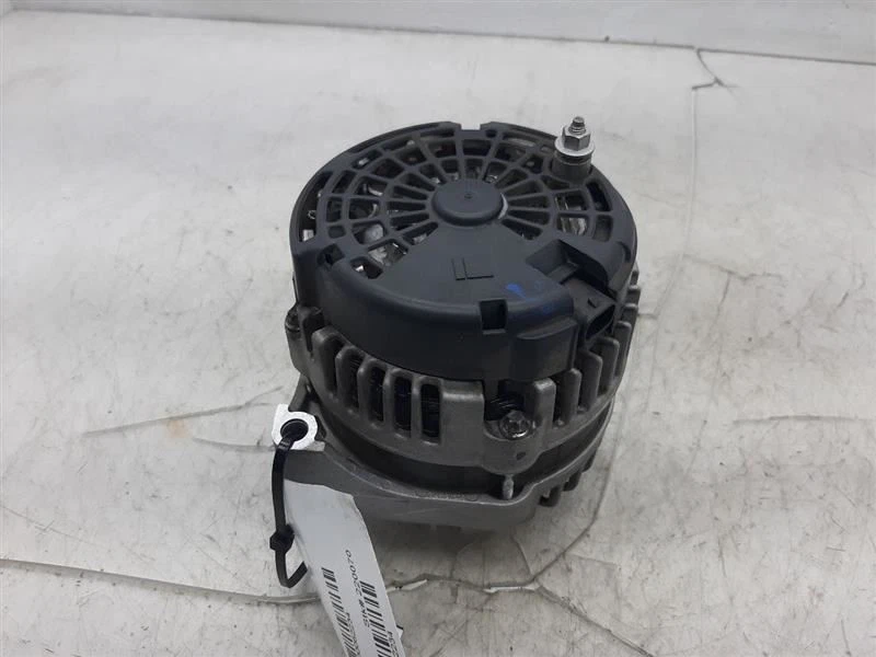 Alternador 145 Amp Opt KG3 compatible con 07-14 Cadillac Escalade 20881337 Foto 1 de 4