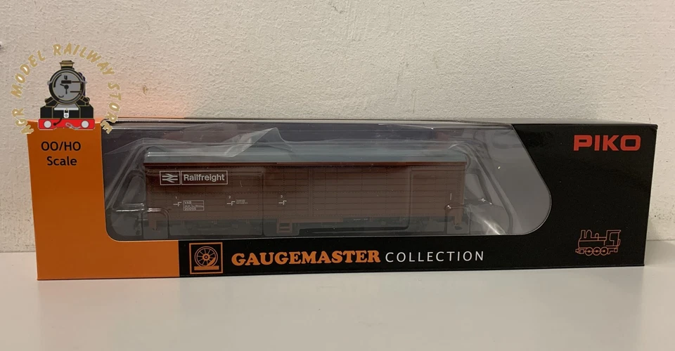 Gaugemaster GM4430102 Track cleaning wagon in BR Railfreight bauxite - Image 1 of 1