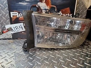 1997-2004 Dodge Dakota RH Right Passenger Headlight Lamp Assembly WB4 - Picture 1 of 3